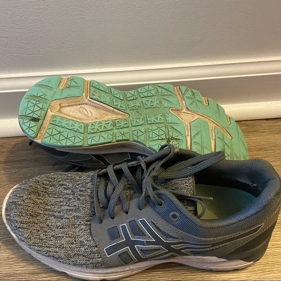 ASICS womens shoes - Picture 3 of 6